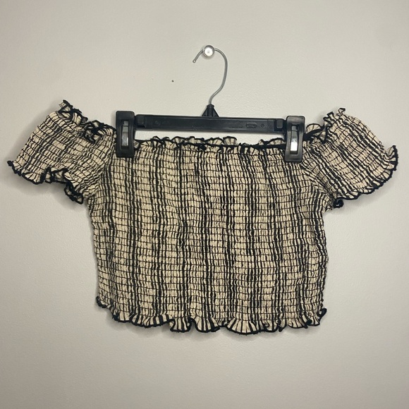 Show Me You MuMu Smocked Crop Top - Picture 1 of 4